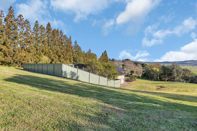 17 Apotu Park Lane, Kamo - Carousel 30