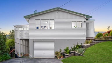 7A Hammond Avenue, Hatfields Beach, Orewa - Carousel 1