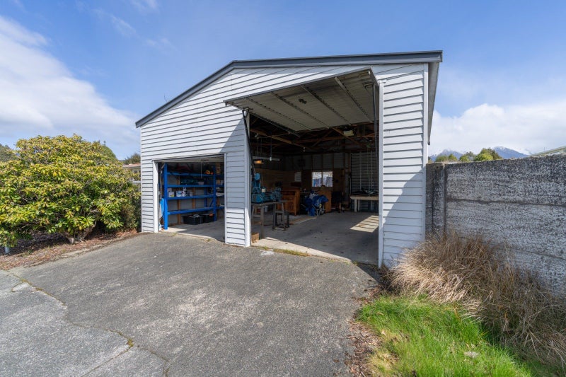 35 Mararoa Drive, Manapouri, Manapouri - Carousel 2