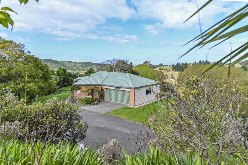 401 State Highway 5, Eskdale - Carousel 1