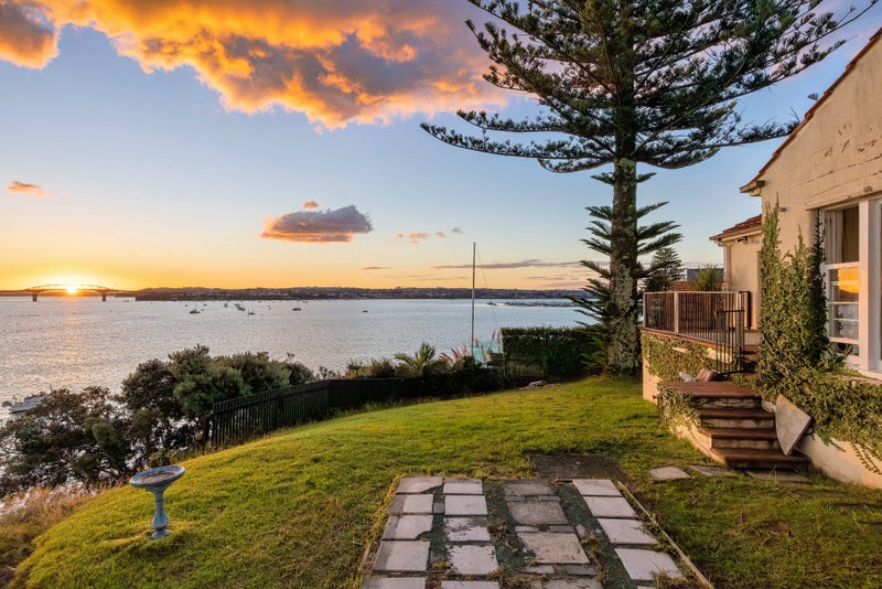 89 Stanley Point Road, Stanley Point, Auckland - Carousel 2