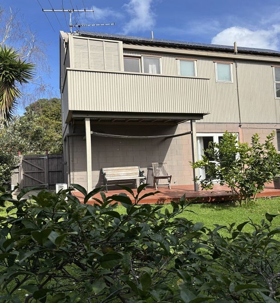 44 Pohutukawa Place, Ellerslie, Auckland - Carousel 1