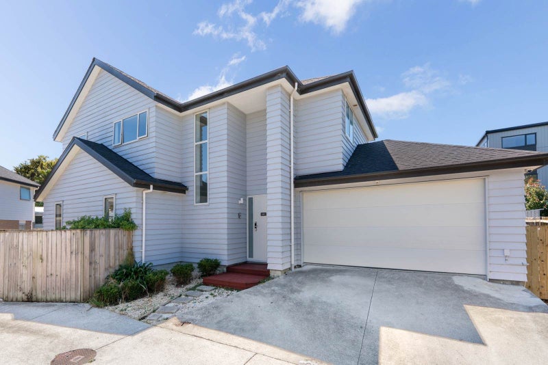22C Buscomb Avenue, Henderson, Auckland - Carousel 1