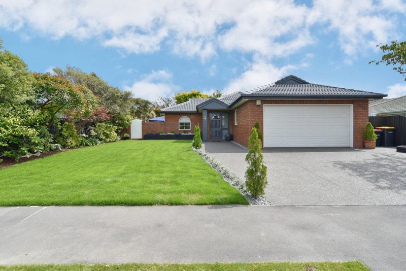 4 Rue de la Mare, Parklands, Christchurch - Carousel 1