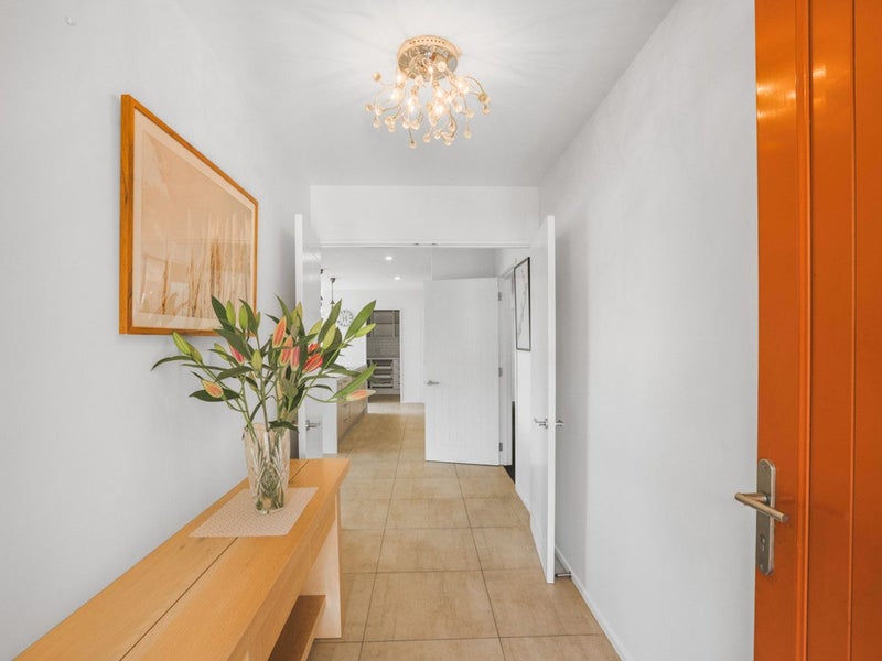 8 Laing Crescent, Heathcote Valley, Christchurch - Carousel 2