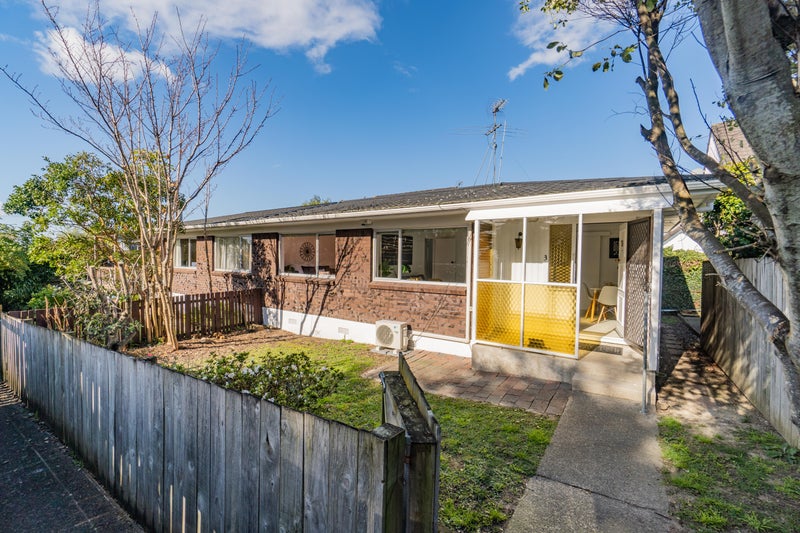3/11 Eden View Road, Sandringham, Auckland - Carousel 1