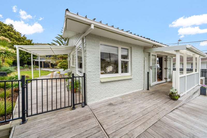 6 Bella Grove, Naenae, Lower Hutt - Carousel 31