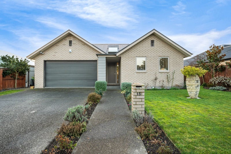 15 Len Hale Place, Parklands, Christchurch - Carousel 1