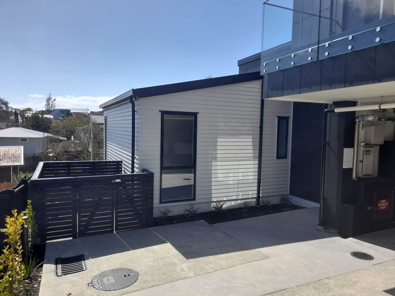 7/53 Drake Street, Howick, Auckland - Carousel 1