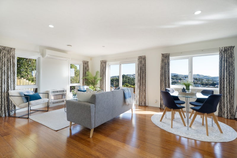 27B Kentwood Drive, Woodridge, Wellington - Carousel 1