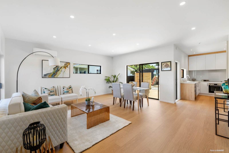 690E Mount Albert Road, Royal Oak, Auckland - Carousel 2