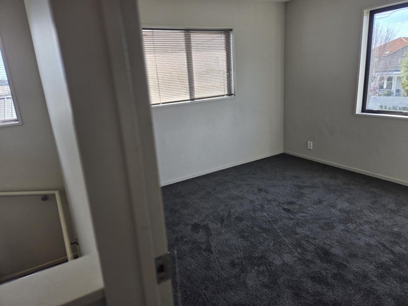 19A Barrie Street, Addington, Christchurch - Carousel 2