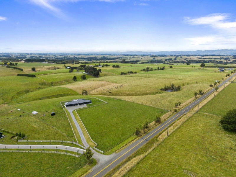 539 Cemetery Road, Sanson, Palmerston North - Carousel 50