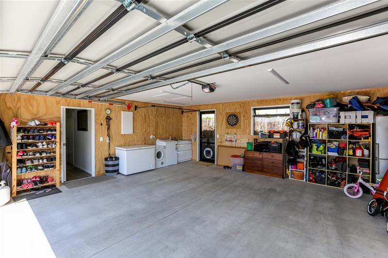 3 Greenridge Lane, Merrilands, New Plymouth - Carousel 20