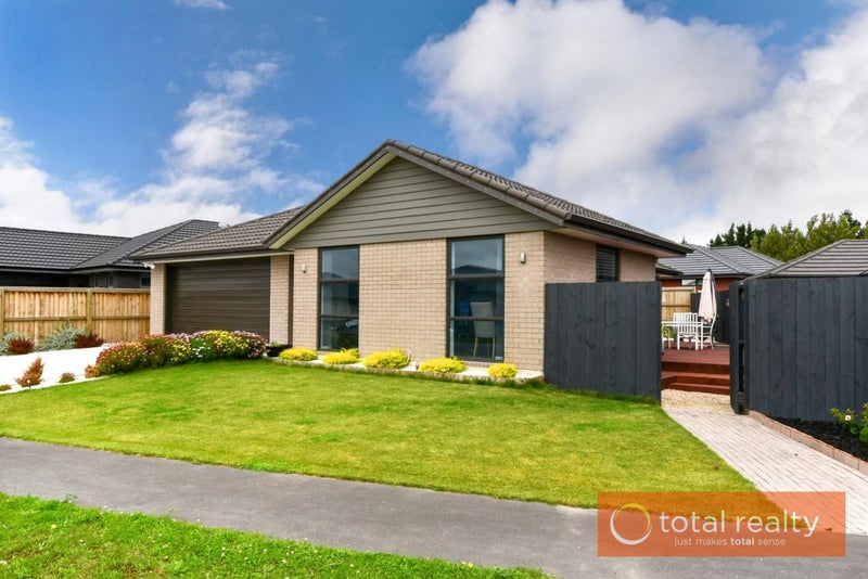 5 Azara Way, Wigram, Christchurch - Carousel 2