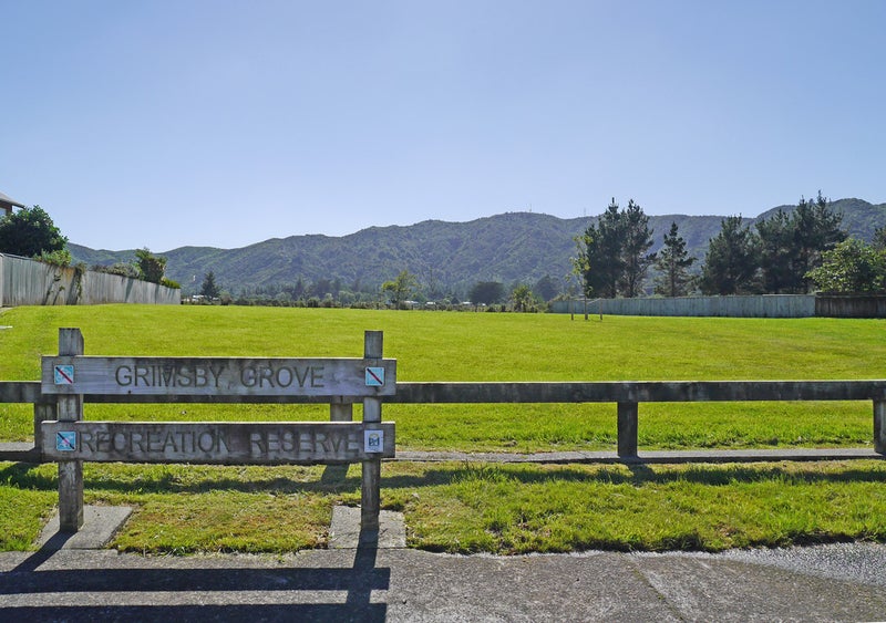 16 Grimsby Grove, Wainuiomata, Lower Hutt - Carousel 15