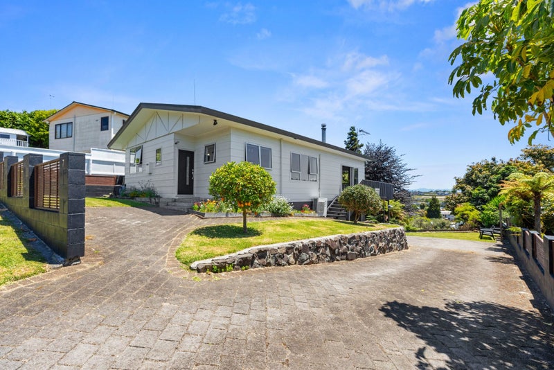 7 Nicolas Place, Judea, Tauranga - Carousel 2