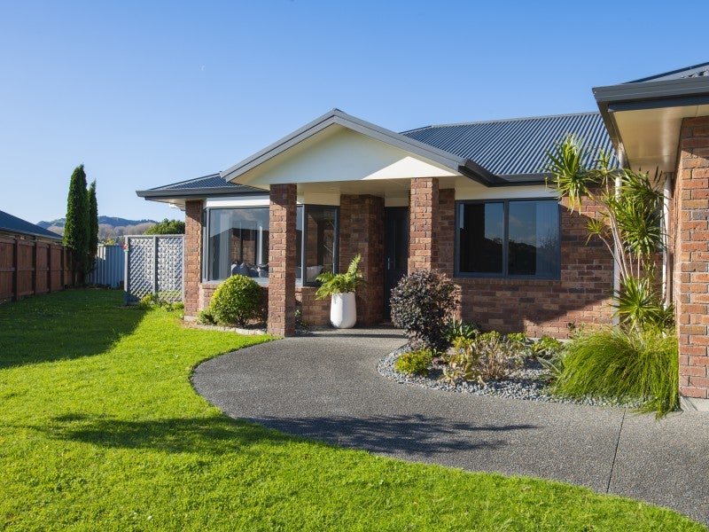 7 Joanne Street, Lytton West, Gisborne - Carousel 2