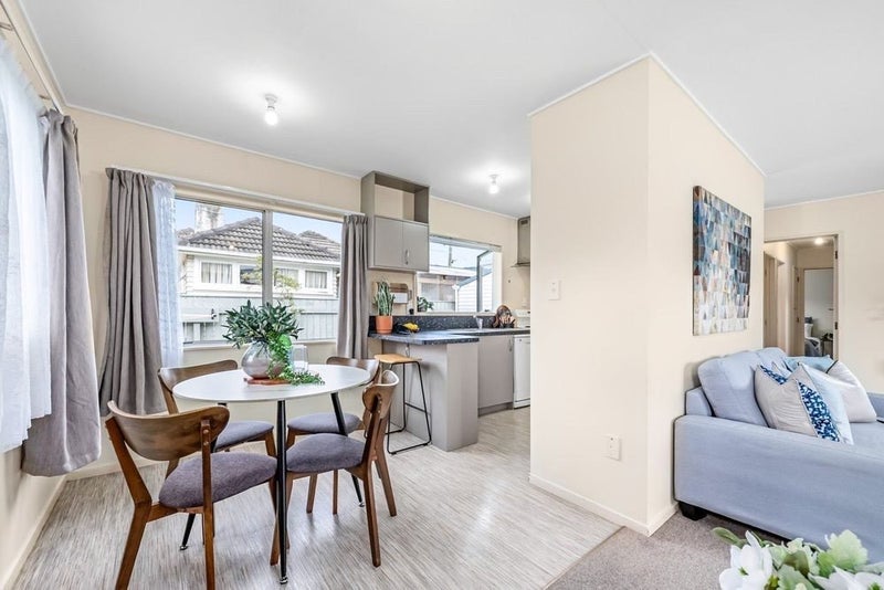 2 Guiness Street, Avalon, Lower Hutt - Carousel 2