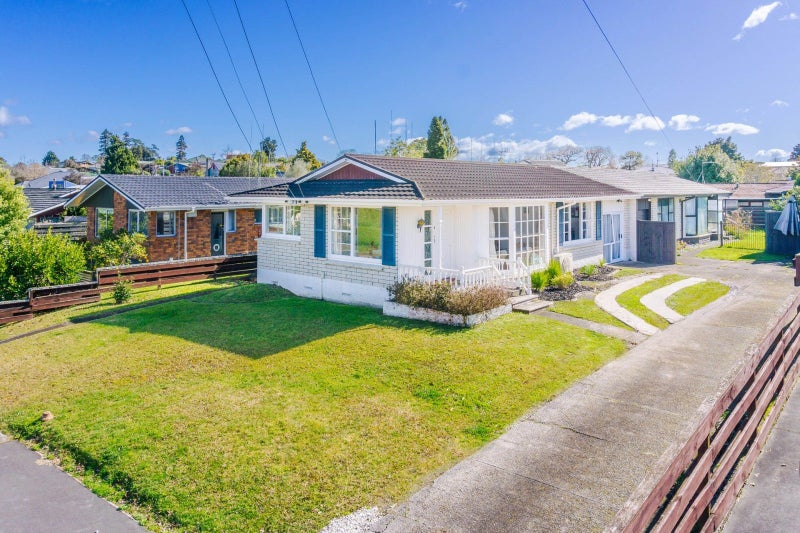 24 Howell Avenue, Riverlea, Hamilton - Carousel 1