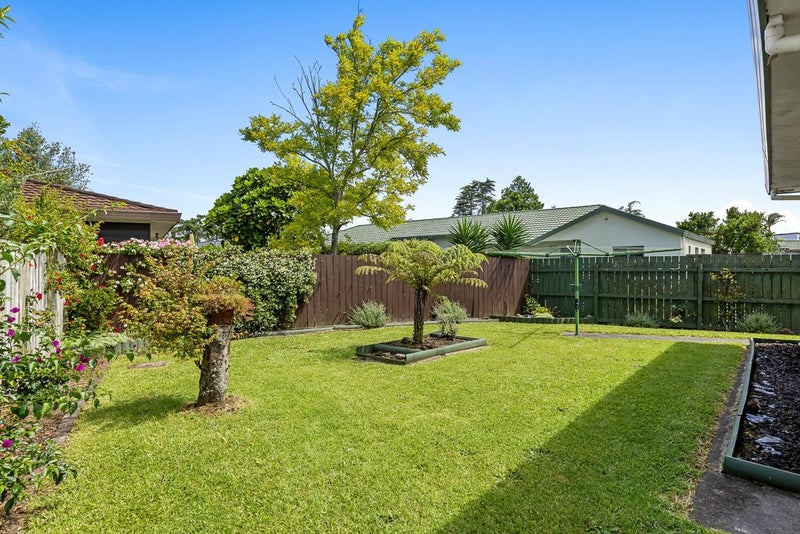 19 Sturges Road, Henderson, Auckland - Carousel 2