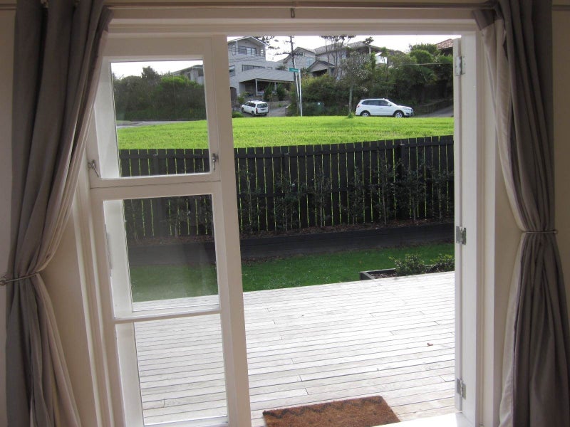 4/420 Beach Road, Mairangi Bay, Auckland - Carousel 2