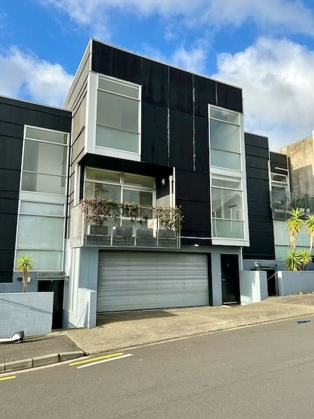 2I Middle Street, Freemans Bay, Auckland - Carousel 1