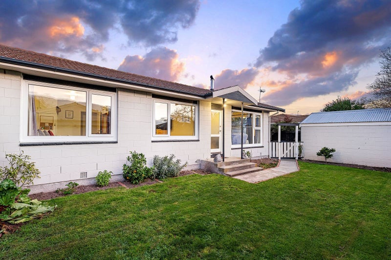 1/58 Clydesdale Street, Woolston, Christchurch - Carousel 1