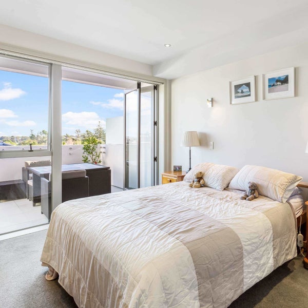 3/23 Wellington Street, Howick, Auckland - Carousel 10