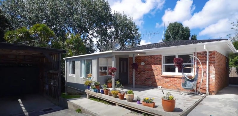 29A Glenfern Road, Mellons bay, Auckland - Carousel 1