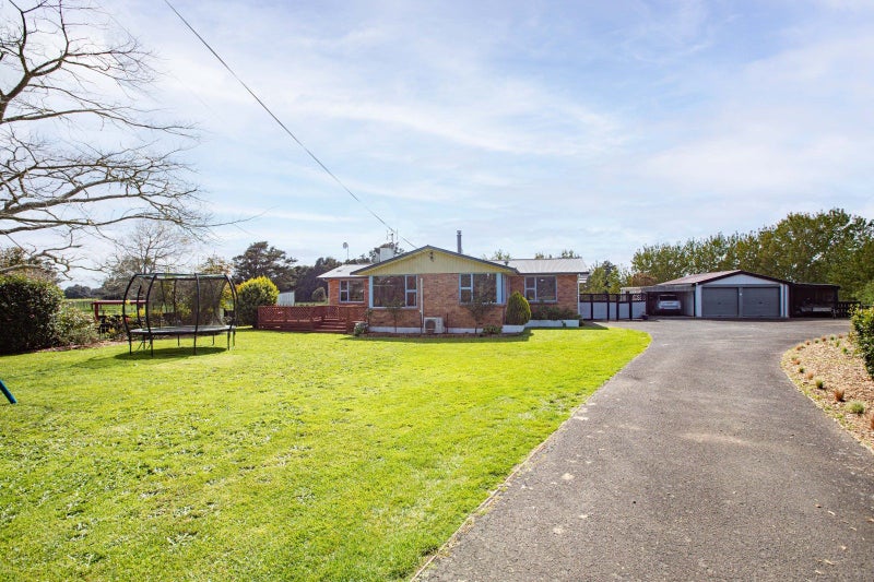 626 Campbell Road, Walton - Carousel 1