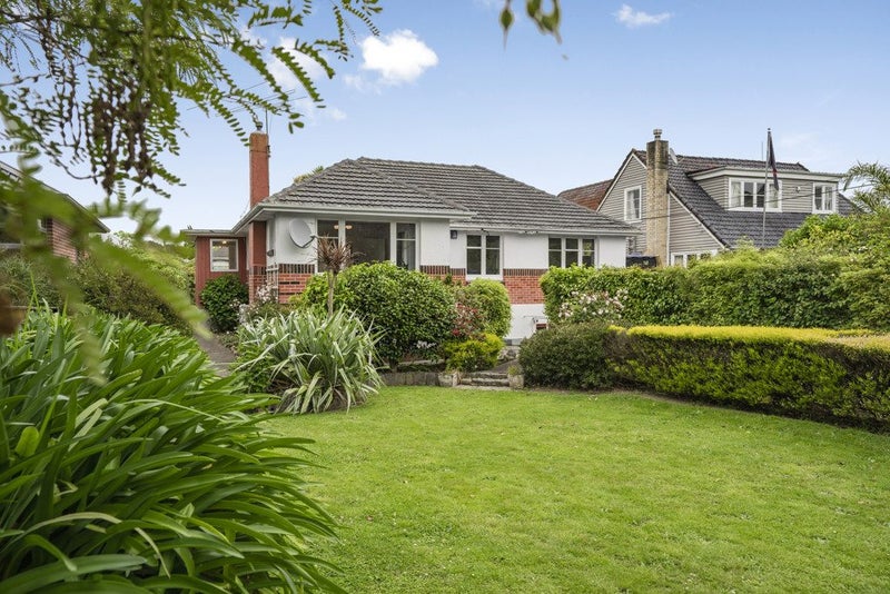 22 Hudson Avenue, Ebdentown, Upper Hutt - Carousel 2