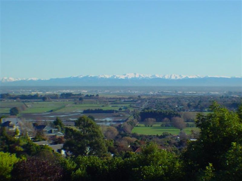 2/6 Petworth Place, Westmorland, Christchurch - Carousel 2