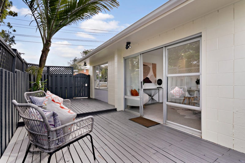 1/7 Tawa Road, Onehunga, Auckland - Carousel 1
