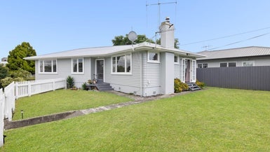 75 Hynds Road, Gate Pa, Tauranga - Carousel 1