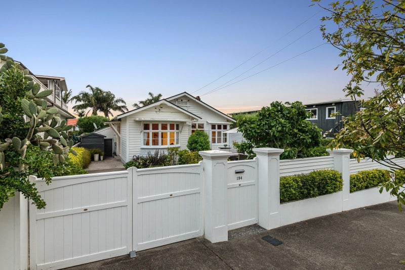 194 Garnet Road, Westmere, Auckland - Carousel 1
