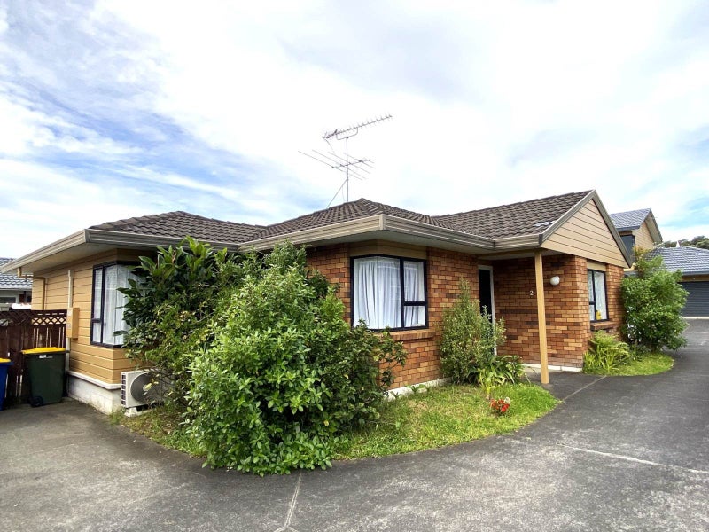 2/12 Shakespeare Road, Milford, Auckland - Carousel 1