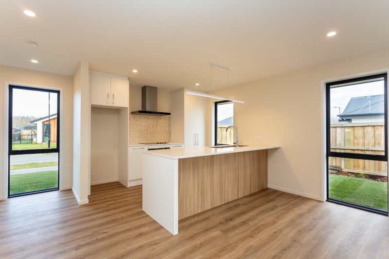 15 Millhaven Place, Casebrook, Christchurch - Carousel 2