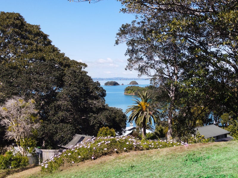 12A Ostend RD, Ostend, Waiheke Island - Carousel 2