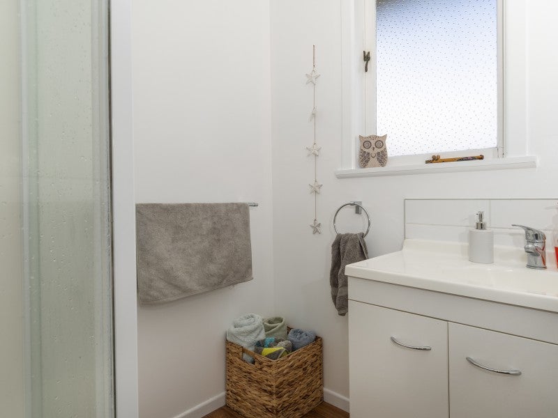 51B Watling Street, Gate Pa, Tauranga - Carousel 11