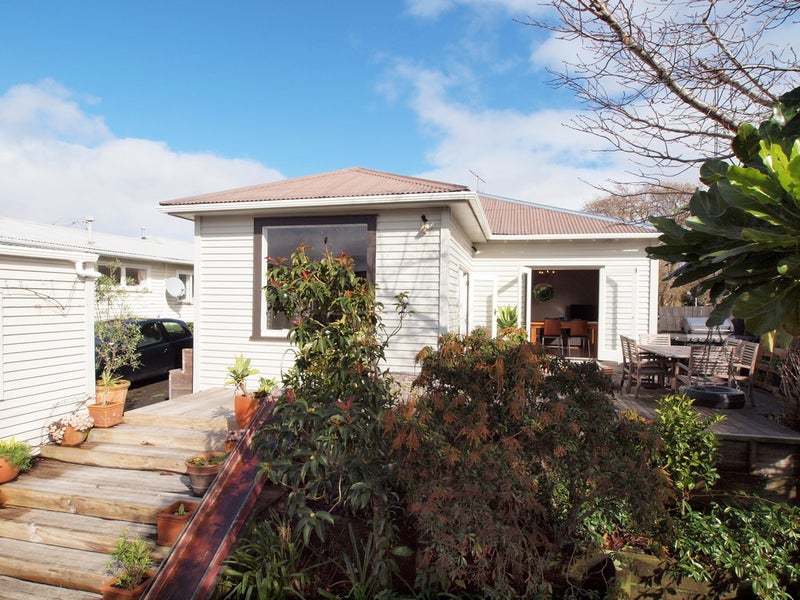 33 Boulcott Street, Boulcott, Lower Hutt - Carousel 17