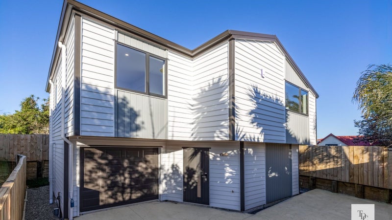 69D Andrew Road, Howick, Auckland - Carousel 1
