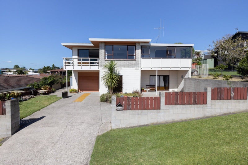 68 Fifth Avenue, Tauranga, Tauranga - Carousel 1