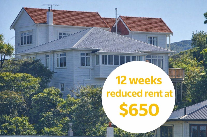 8 Raroa Crescent, Northland, Wellington - Carousel 1