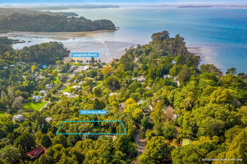 132 Victory Road, Laingholm, Auckland - Carousel 1