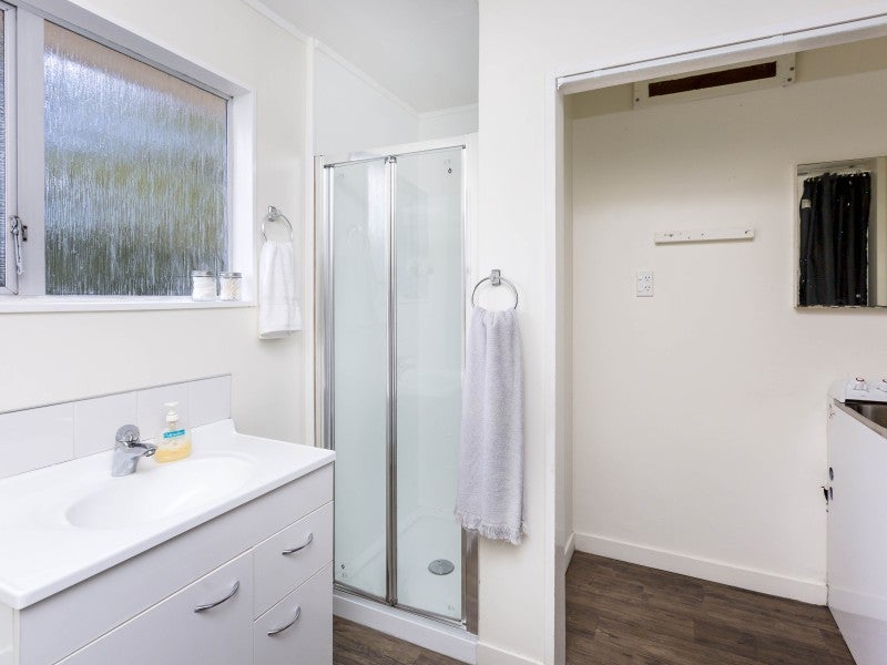 11B Gemstone Drive, Birchville, Upper Hutt - Carousel 26