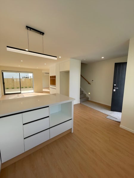 14C Fortyfoot Lane, Sunnyhills, Auckland - Carousel 2