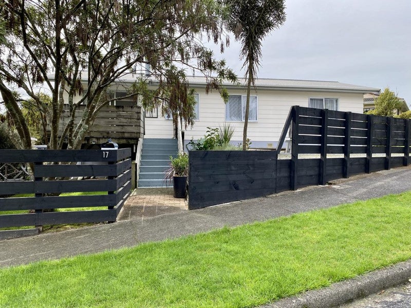17 Amber Grove, Birchville, Upper Hutt - Carousel 1