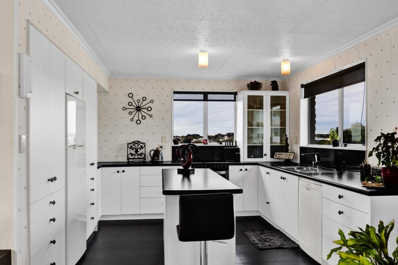 17 Smeaton Road, Bell Block, New Plymouth - Carousel 2