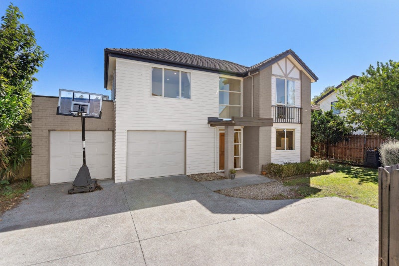 11 Ritchie Crescent, Takanini, Auckland - Carousel 2
